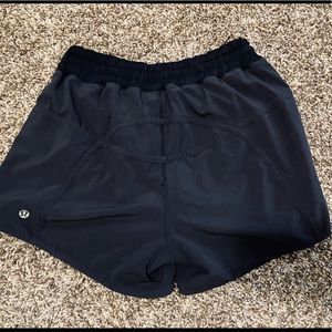 Lululemon shorts black